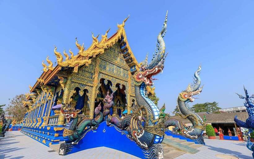 Chiang Mai: White, Blue & Big Buddha Temples in Chiang Rai - The hot spring and the optional Karen village