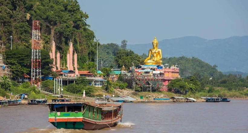 Chiang Rai: 7 Major Sites, Golden Triangle & Tea Plantation - White Temple, where Buddhism meets modern fantasy