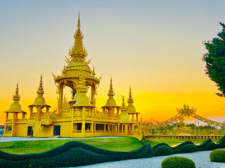 Chiang Rai: Discover 7 Must-See Spots & Lunch Included - Wat Rong Khun, the White Temple, sets the tone