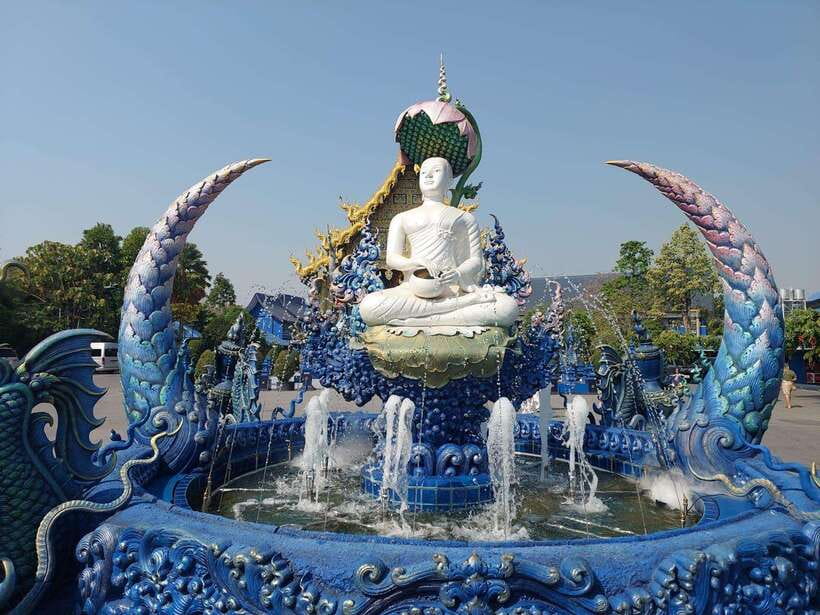 Chiang Rai: Guided Highlights Guided Tour with Buffet Lunch - What the Chiang Rai route gives you in one day