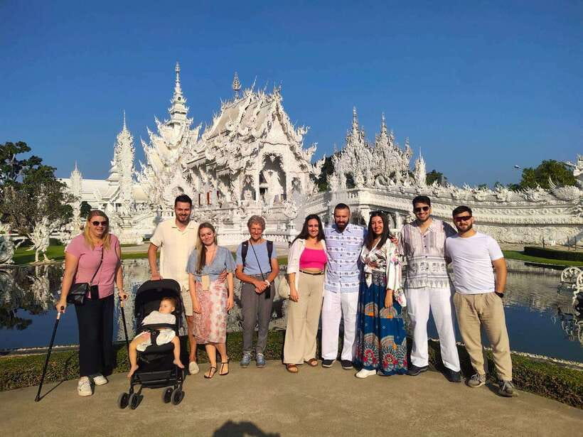 Chiang Rai: Guided Highlights Guided Tour with Buffet Lunch - Wat Rong Suea Ten, Chiang Rai’s Blue Temple
