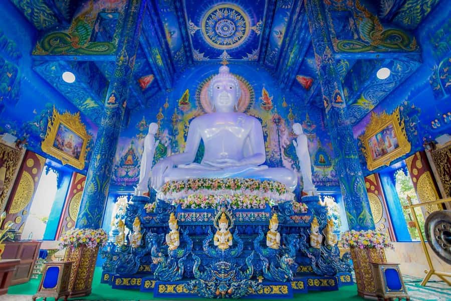 Chiang Rai Must-See Tour – 7 Icons, Lunch & Small Group(9pp) - Blue Temple: sapphire color and golden Buddha images