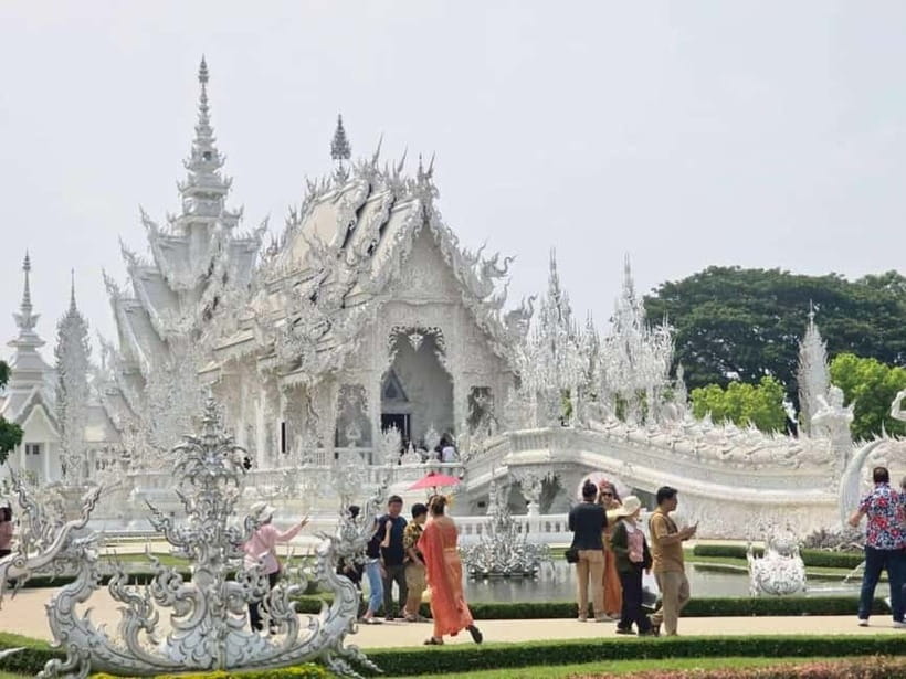 Chiang Rai: Private Tour with Driver and Custom Itinerary - One car, five very different sides of Chiang Rai