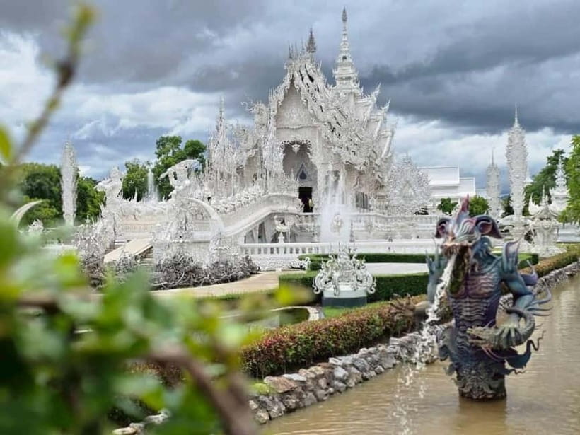Chiang Rai: Private Tour with Driver and Custom Itinerary - What the driver does, and what he does not do
