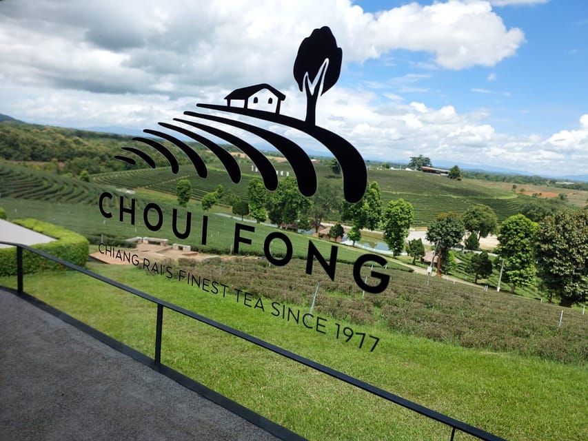 Chiang Rai: Top Temples & Signature Attractions ~Free Buffet - What the day feels like on the road