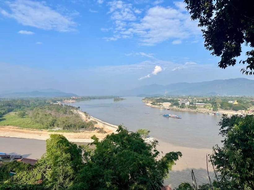 Chiangrai Full day: Popular 7 Locations with Thai buffet - Thai buffet lunch gives the day a needed pause