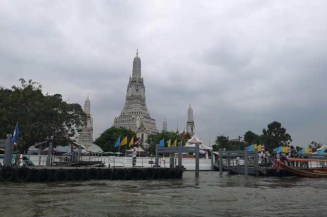 CHOB Bangkok Walking Tour (Talking + Walking + Eating) - Eating Thai Food With Room for Conversation