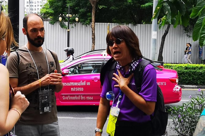 CHOB Bangkok Walking Tour (Talking + Walking + Eating) - Starting at Silom MRT Station and Entering Lumpini Park