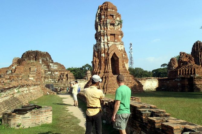 Colors of Ayutthaya Full-Day Bike Tour - Wihan Phra Mongkhon Bophit and the closing temple stop