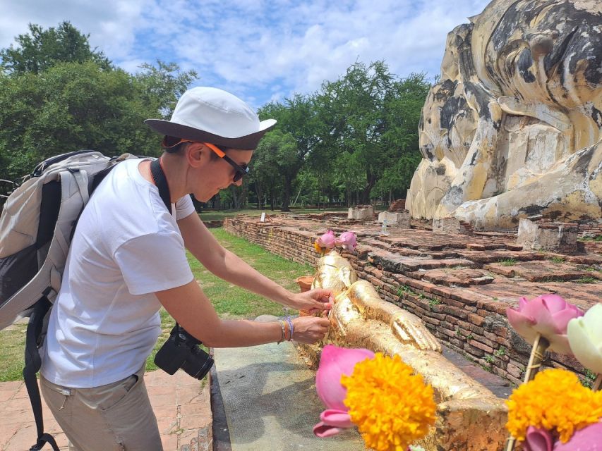 Colors of Ayutthaya: UNESCO Heritage 6 hour Bicycle Tour - Lunch beside the river at about 12:30
