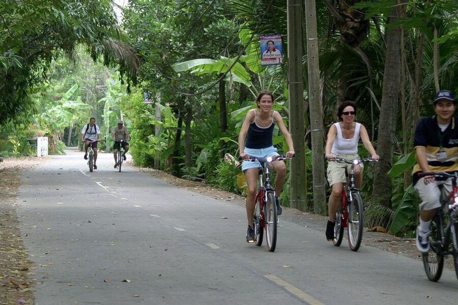Colors Of Bangkok: 4-Hour Small Group Bike Tour - How difficult is the cycling?