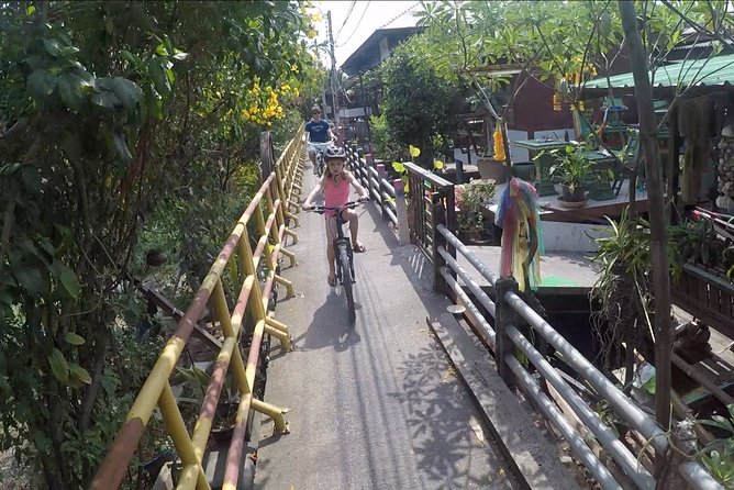 Colors of Bangkok Private tour - From Rama III into a quieter Bangkok