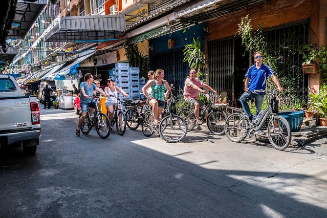 Countryside Bangkok and a Local Floating Market Tour by Bicycle Including Lunch - What the guides add to the day