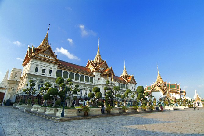 Damnern Saduak Floating Market, Grand Palace and Wat Phra Keo Tour from Bangkok - The Grand Palace and the Chakri kings
