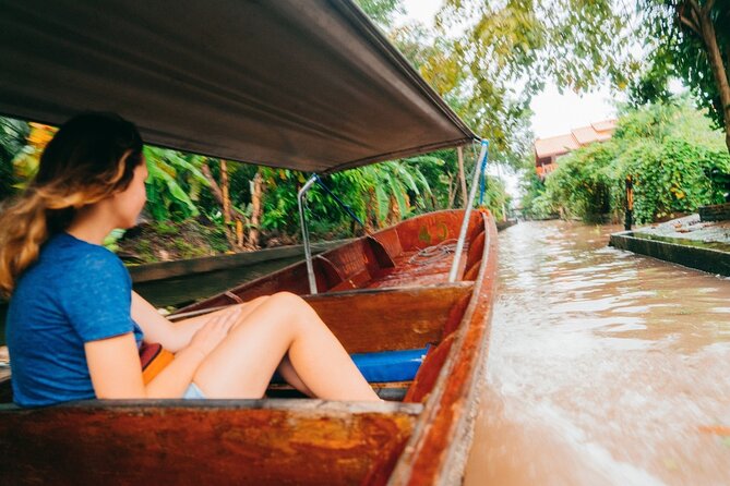Damnoen Saduak Floating Market & Ayutthaya Tour from Bangkok - Wat Phanan Choeng and the giant seated Buddha