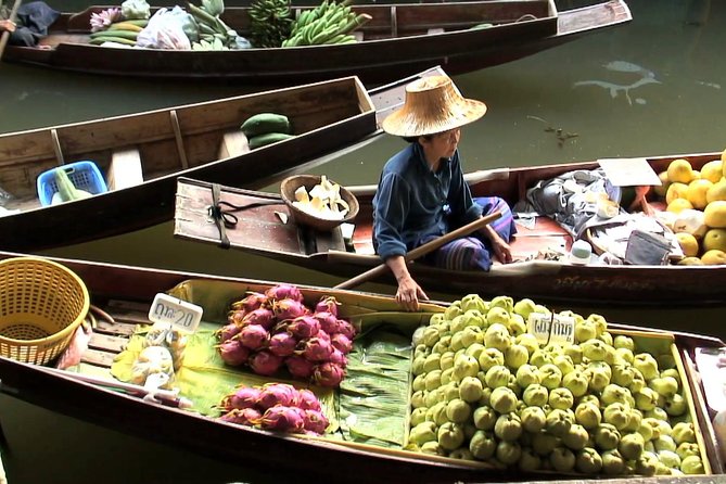 Damnoen Saduak Floating Market & Paddle Boat Adventure - Who should book this experience?