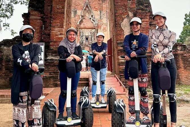 Damnoen Saduak Floating Market & Railway Market Tour from Bangkok - Transport, pickup, and group size