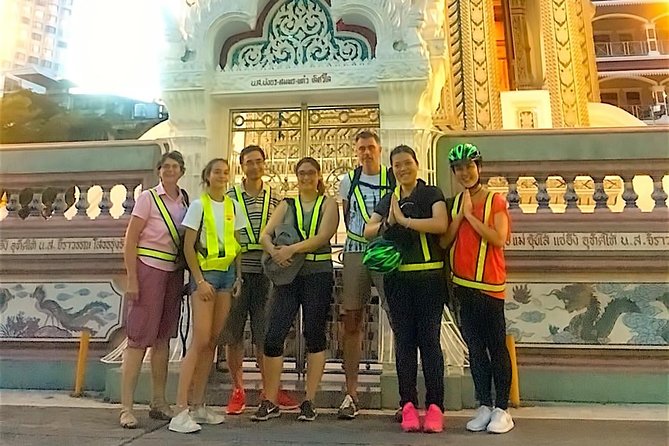 Discover Bangkok at Night 5-Hour Bike Tour with dinner - Chinatown for neon, market stalls, and dinner
