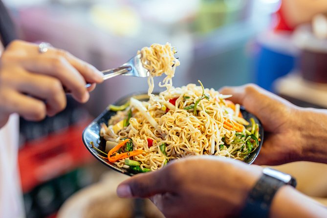 Drinks & Bites in Bangkok Private Tour - Fermented noodles at ขนมจีนเจ๊เฉย