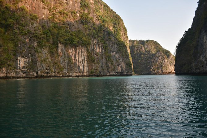 Early Bird Phi Phi Island & 4 Islands Speed Boat Tour from Krabi - Pileh Lagoon, Phi Phi Leh, and Viking Cave