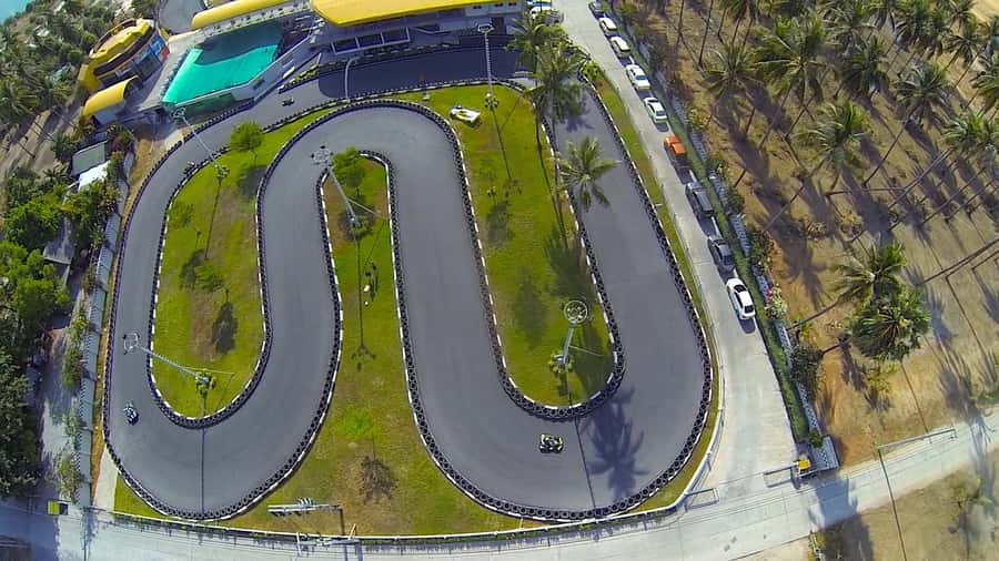 EasyKart Koh Samui (Chaweng Lake): Go-Kart Racing Experience - Choosing between the 350-meter and 800-meter tracks