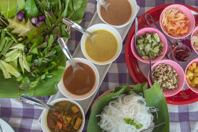 Eat Like a Local Food Tour in Hua Hin - Thai noodles at a family-run shop