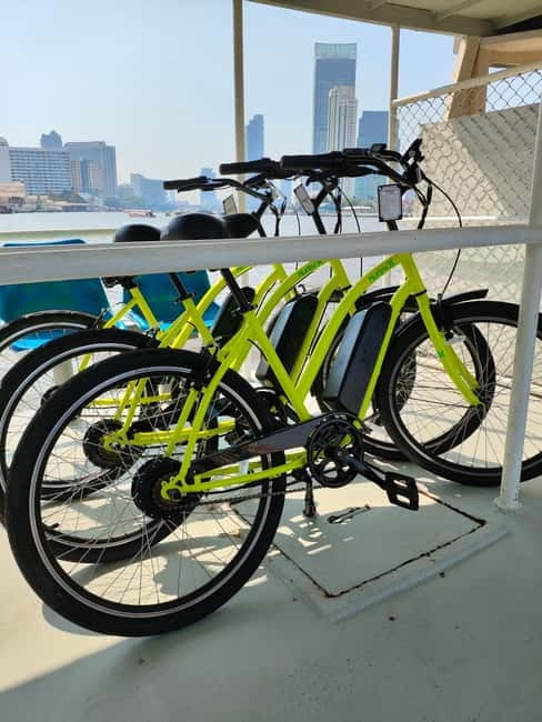 Electric Bike Tour - Chinatown by bicycle, not just by foot