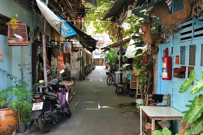Experience Real Bangkok by Bike - The guides make the difference