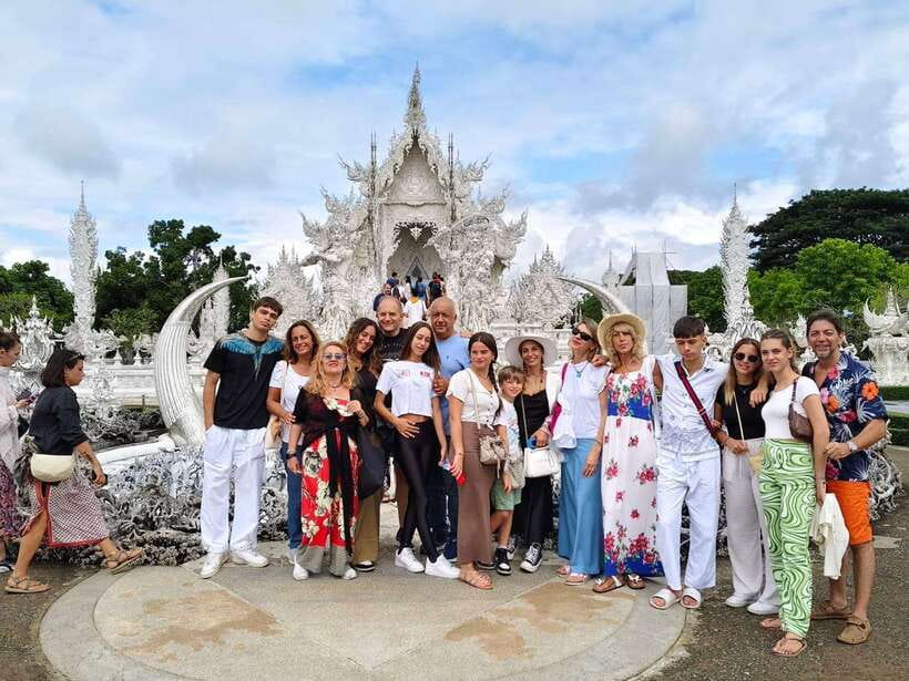 Explore the Chiang Rai and the Golden Triangle - Long Neck Karen village and the question of cultural visits