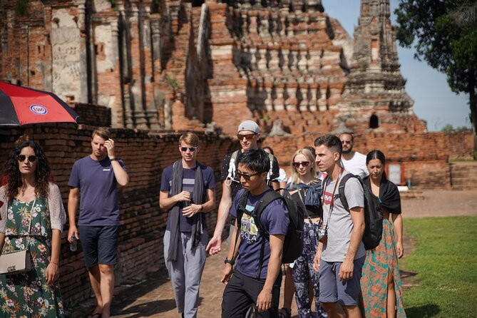Floating Market and Ayutthaya Guided Day Tour from Bangkok - The coconut sugar house: useful context, short visit