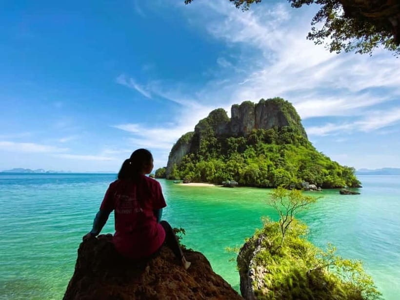 From Aonang: 4 Islands one day tour with Lunch - Tup Island and its famous sandbar