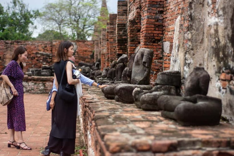 From Bangkok: Affordable Ayutthaya Highlights Tour - The one-hour food stop
