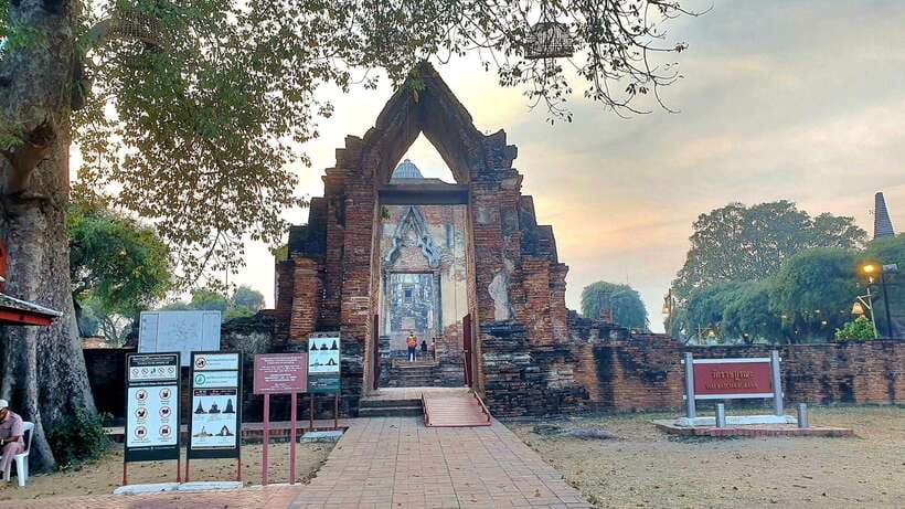 From Bangkok: Ayutthaya Afternoon Tour with Boat & Tuk-Tuk - Free time, local markets, and what to eat