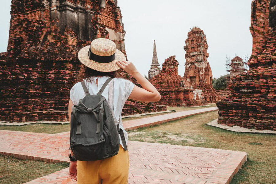 From Bangkok: Ayutthaya & Ayothaya Floating Market Day Trip - Wat Yai Chaimongkhon and its long reclining Buddha