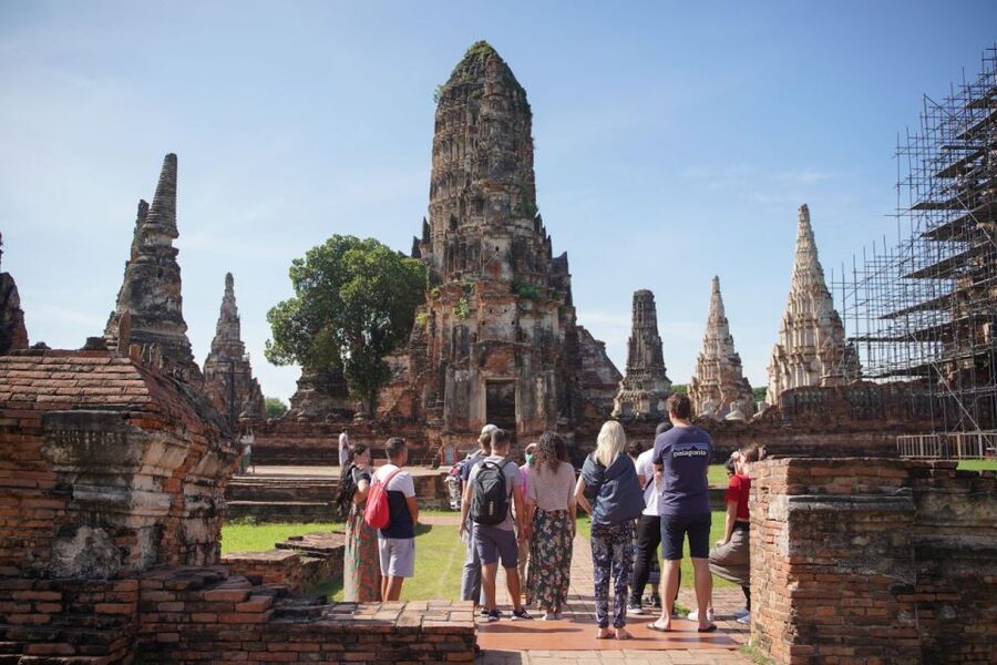 From Bangkok: Ayutthaya Historical Day Tour by Bus - Wat Mahathat and the Buddha head in tree roots