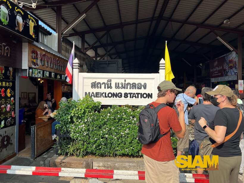 From Bangkok:Damnoen Floating Market and Railway Market Tour - Key points to know before booking