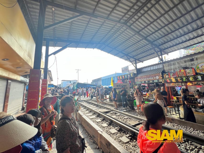 From Bangkok:Damnoen Floating Market and Railway Market Tour - Who should book this market tour?