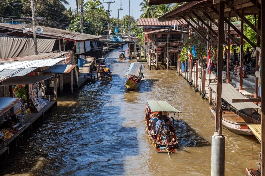From Bangkok: Damnoen Saduak Floating Market Guided Tour - Palm sugar at a traditional Thai house