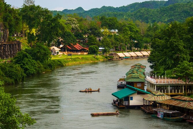 From Bangkok: Death Railway & Hellfire Pass Tour with Lunch - Kanchanaburi War Cemetery and its quiet rows