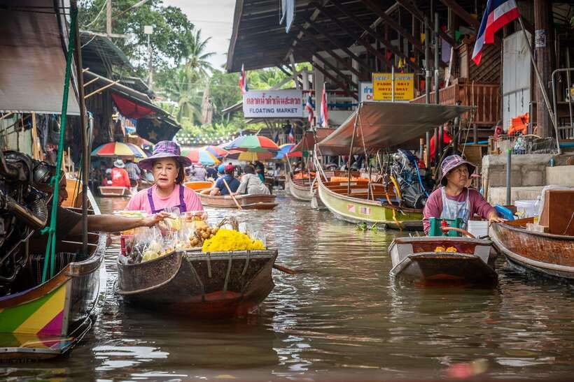 From Bangkok: Railway & Damnoen Saduak Floating Market Tour - How the day works from Bangkok