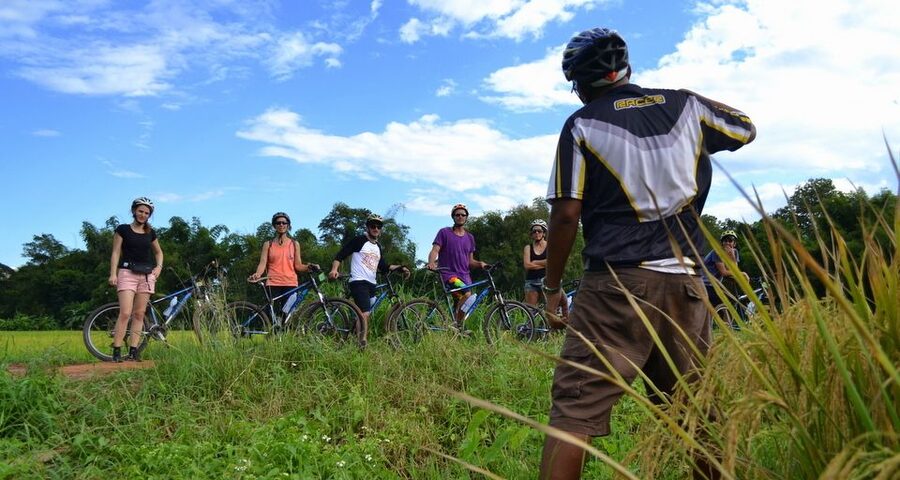 From Chiang Mai: Mae Taeng Valley and Waterfalls Cycle Tour - Wat Ban Den, a temple worth the stop