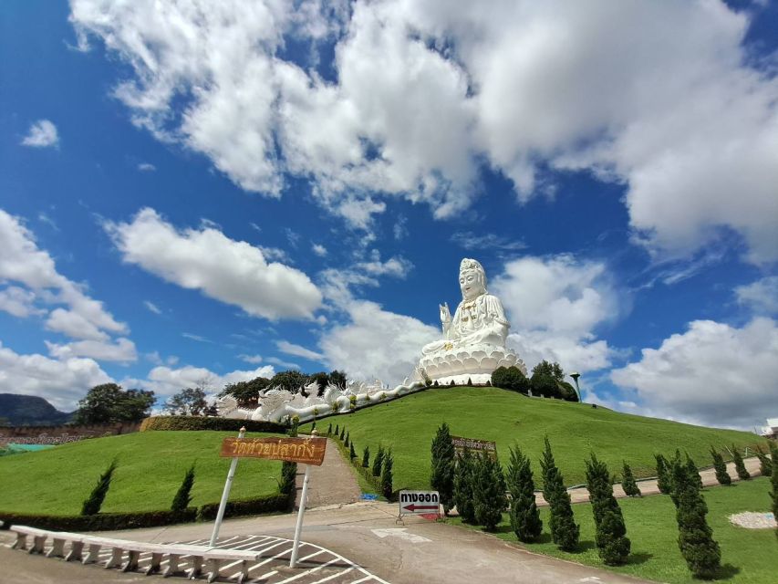 From Chiang Rai: Famous Temples and Golden Triangle Day Tour - Tea, Mae Sai, and the optional-feeling extras