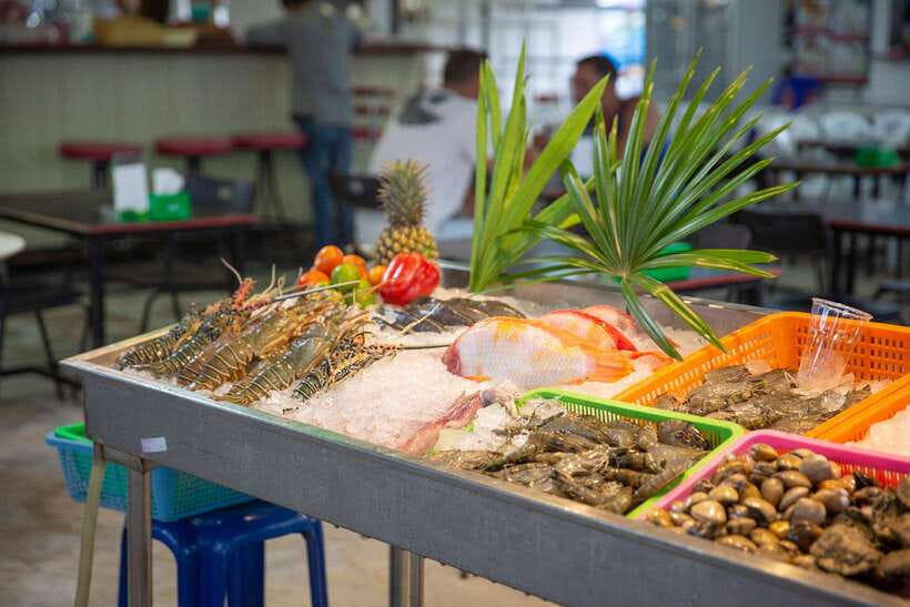 From Khao Lak: Phuket Naka Weekend Market - Shopping at Naka without wasting your money