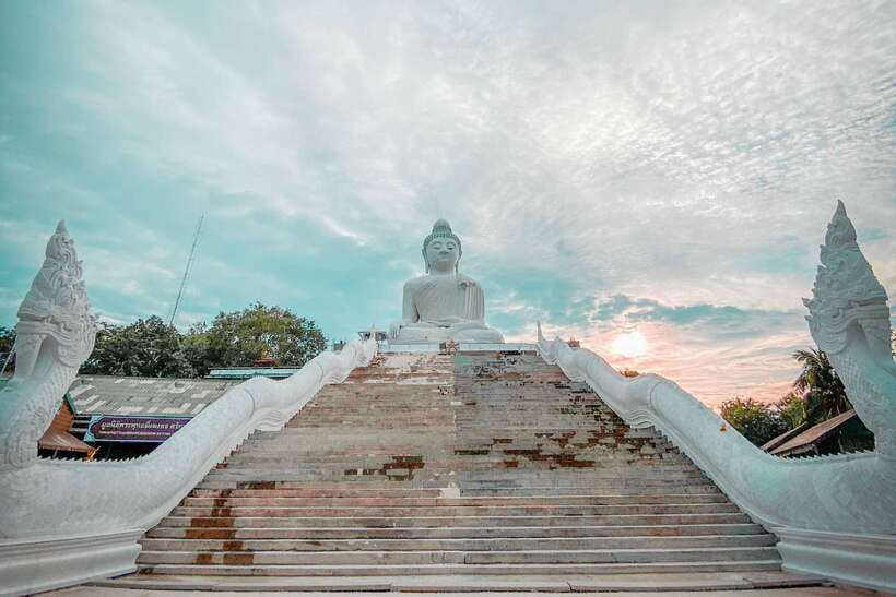 From Khao Lak: Phuket Naka Weekend Market - Big Buddha Phuket and the view from the hill