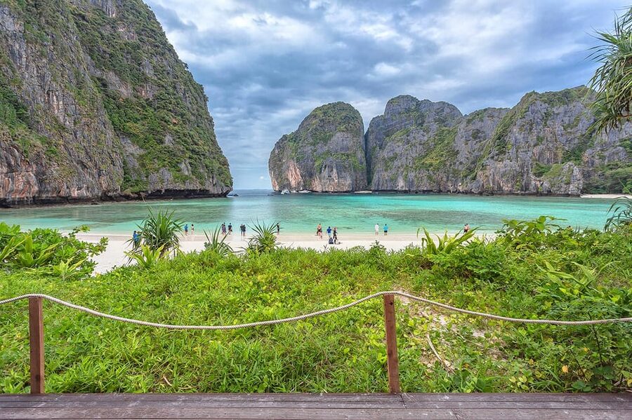 From Krabi: Maya Bay, Bamboo & Phi Phi Islands Day Tour - Phileh Lagoon brings the best water time