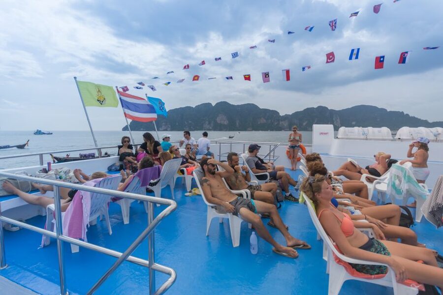 From Phuket: Snorkeling Ferry Cruise to Phi Phi Islands - Buffet Lunch Beside the Sea