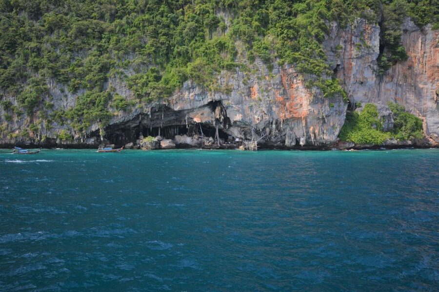 From Phuket: Snorkeling Ferry Cruise to Phi Phi Islands - Seeing Phi Phi Leh From the Water
