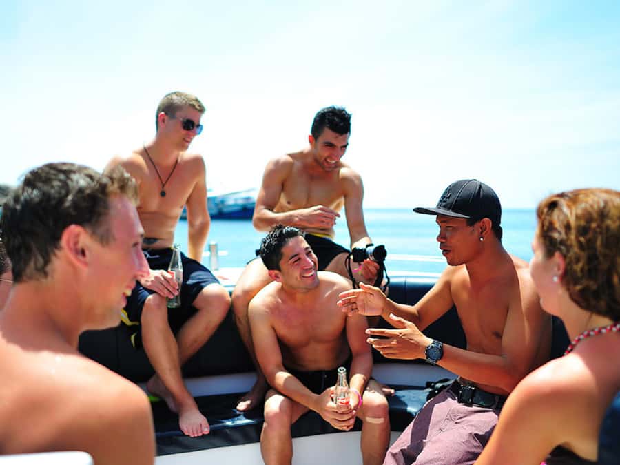 From Samui: Koh Tao and Nangyuan Snorkeling Tour Day Trip - Leaving Samui with breakfast at the pier