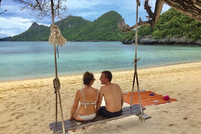 Full Day Ang Thong Islands Luxury Small Group Tour - Koh Mae Ko and the Emerald Lagoon viewpoint
