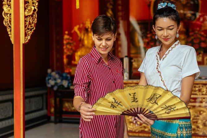 Full Day Bangkok PRIVATE City Tour With Locals - Wat Trimit & Wat Pho tickets - Chinatown, markets, and the food side of Bangkok